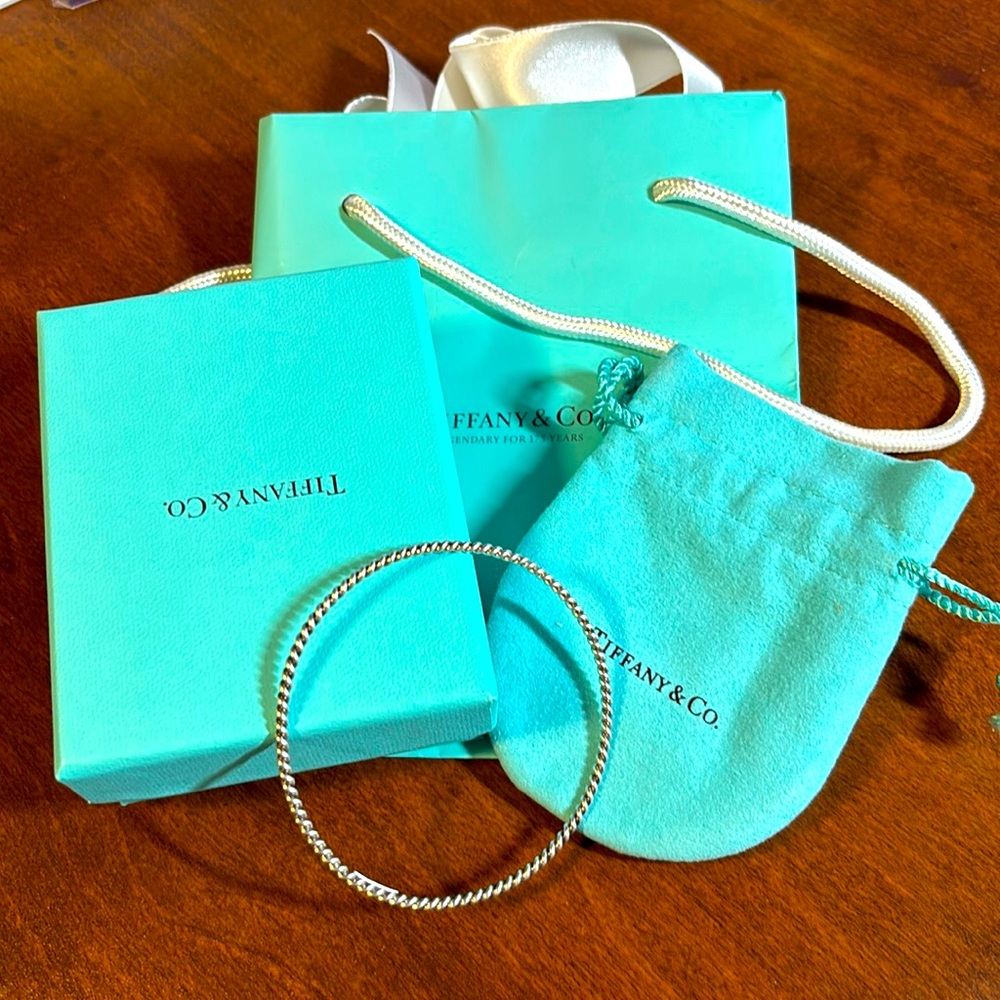 Tiffany 8’’ bangle with gift bag box and pouch